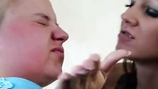 BDSM, Baisers, Lesbiennes, Fessée