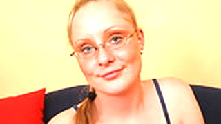 18-19 años, Porno Alemán, Solo, Estriper, Jovencitas