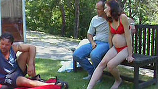 性玩偶, 两女一男, 自然, 怀孕