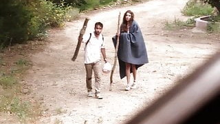 امرأة سمراء, طعام, بزاز صغيره