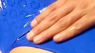 泳衣